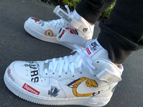 supreme x air force 1 mid.